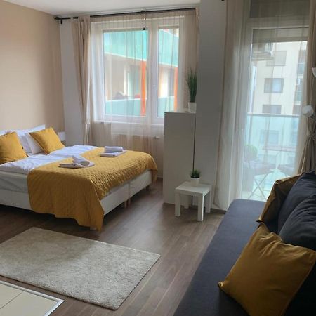 בודפשט Corvin Sun Downtown Apartment מראה חיצוני תמונה